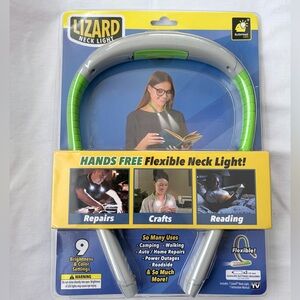 Lizard Neck Light with Flexible Design